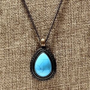 Avon NWT Faux Howlite Brass Tone Pendant Necklace